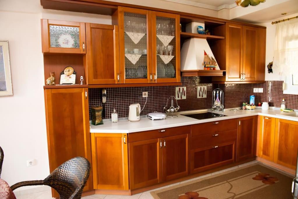 Sea View Maisonette Netflix Nea Kerasia エクステリア 写真